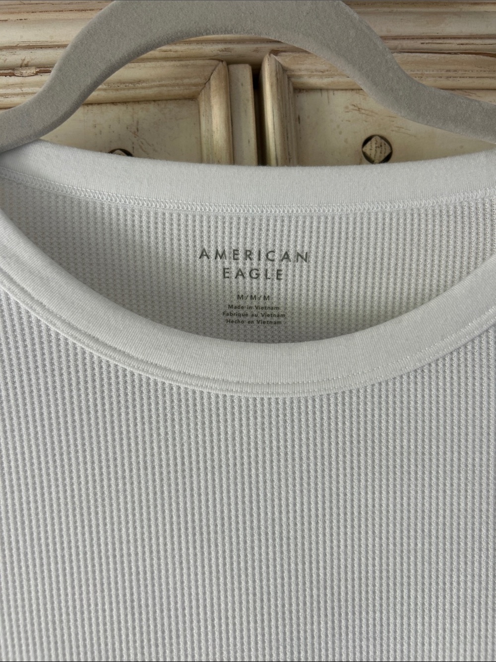 American Eagle White Ribbed Crewneck Tee - Picture 2 of 3